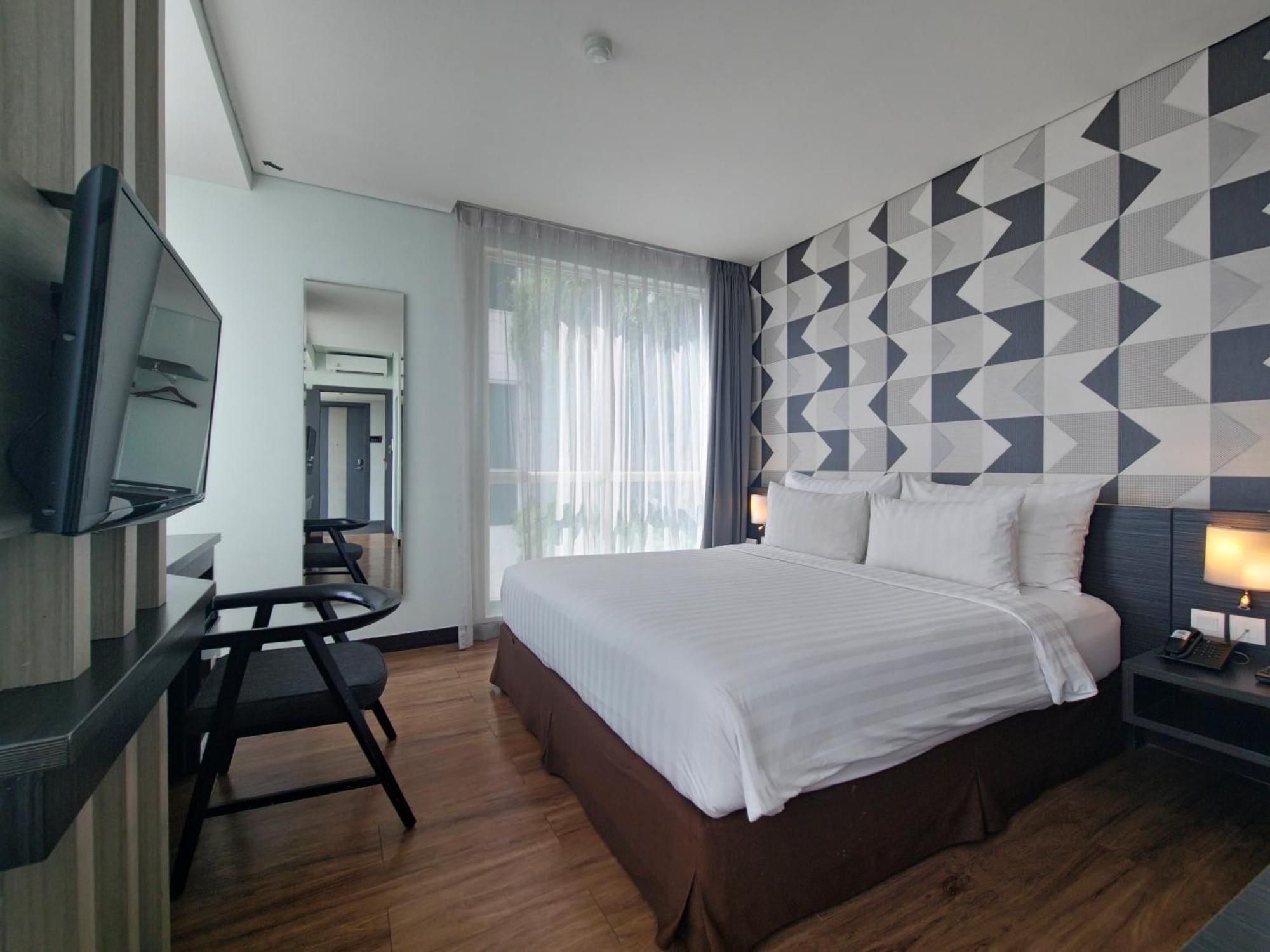 ลูมิเนอร์ โฮเทล เจมูร์ซารี Hotel สุราบายา ภายนอก รูปภาพ