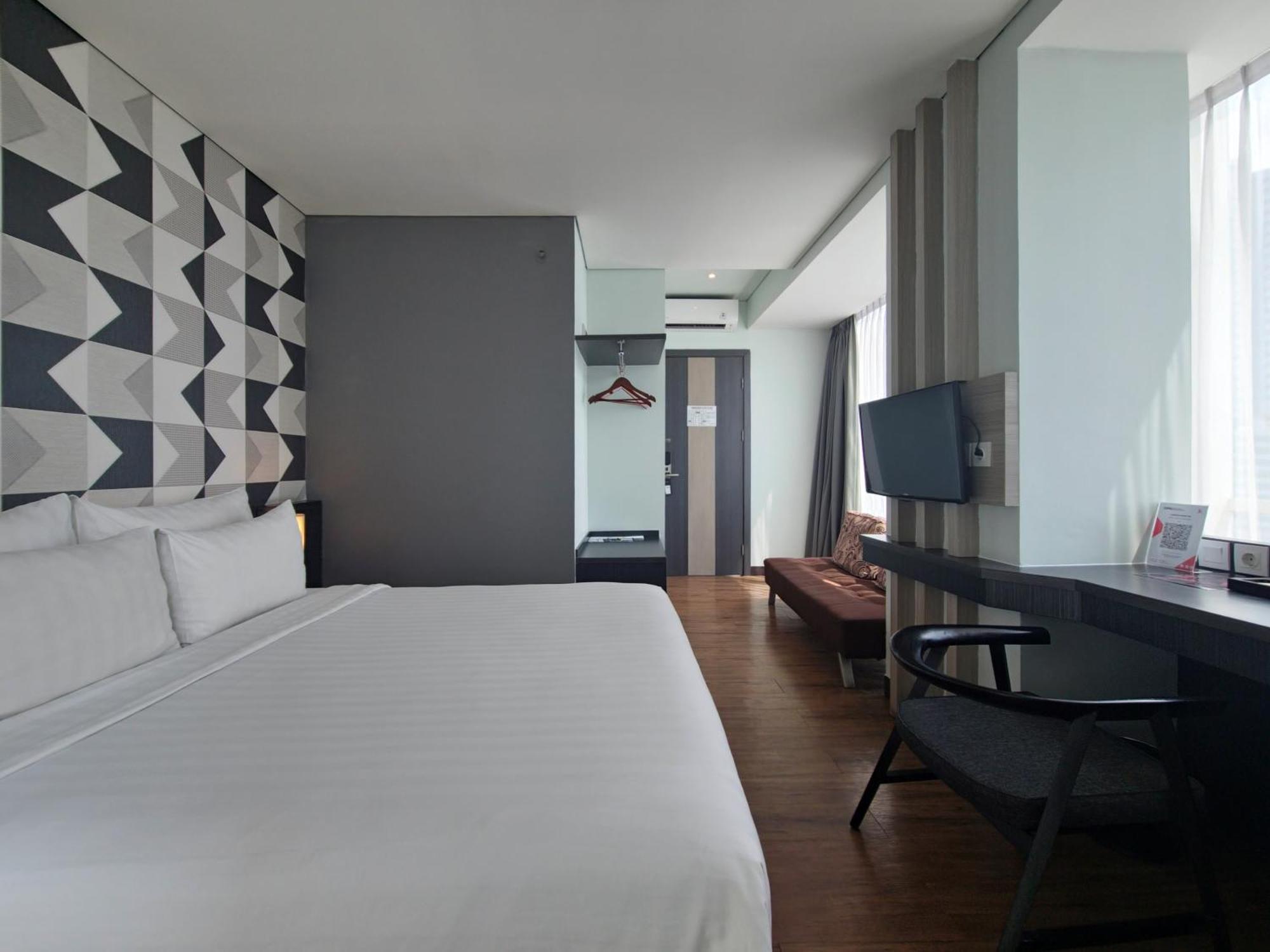 ลูมิเนอร์ โฮเทล เจมูร์ซารี Hotel สุราบายา ภายนอก รูปภาพ